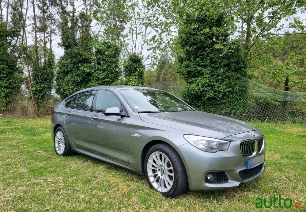 2011' BMW 535 Gran Turismo photo #1