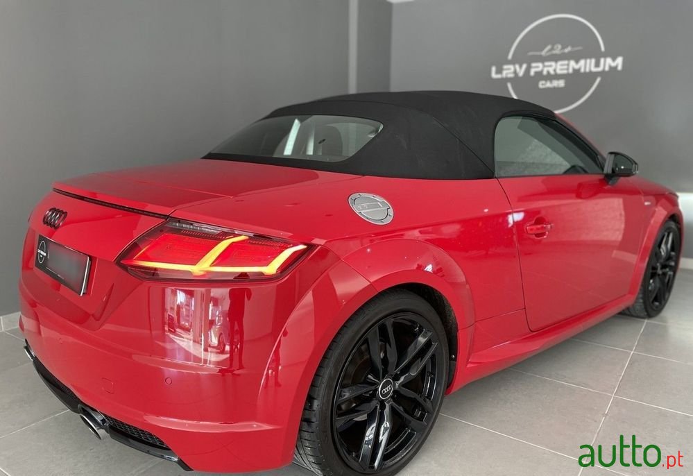 2017' Audi TT Roadster photo #5