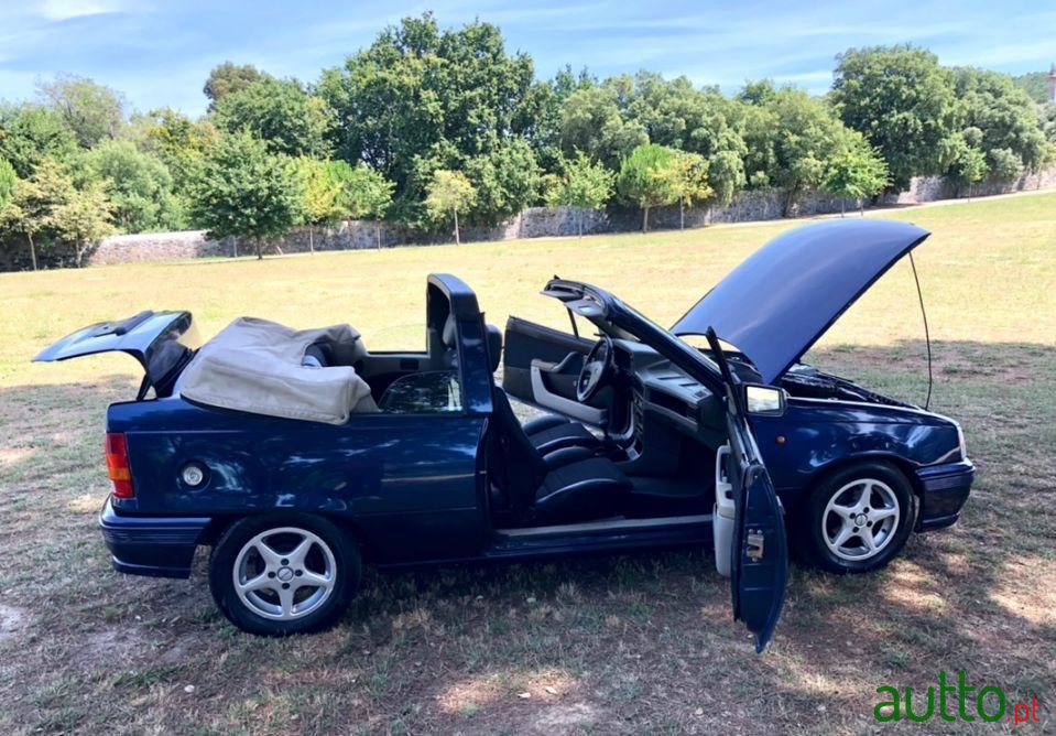 1990' Opel Kadett photo #4