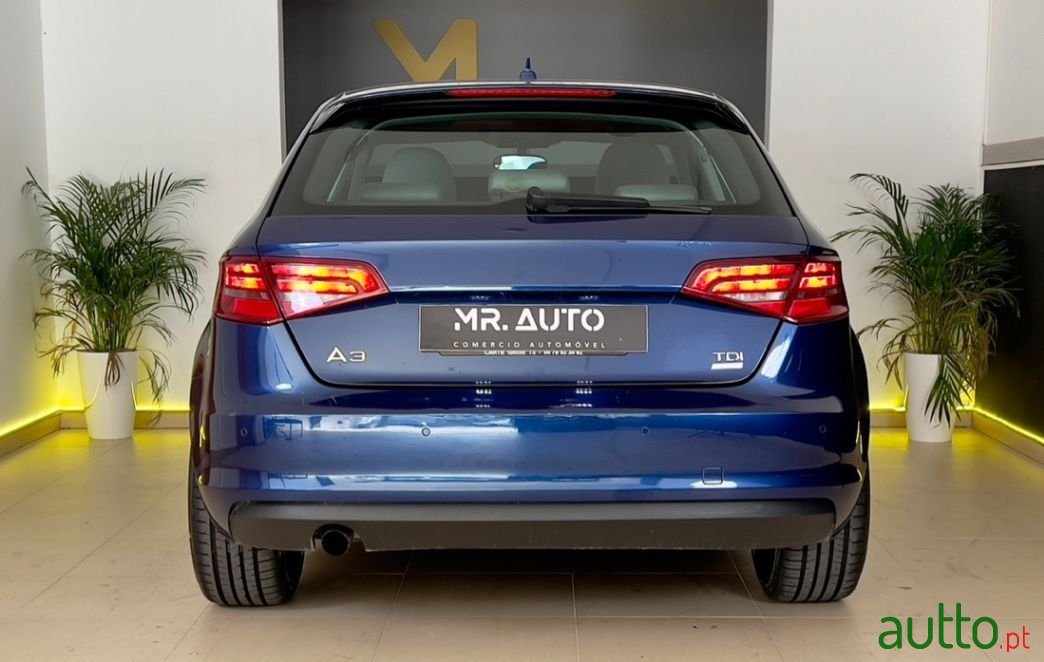 2015' Audi A3 Sportback photo #5