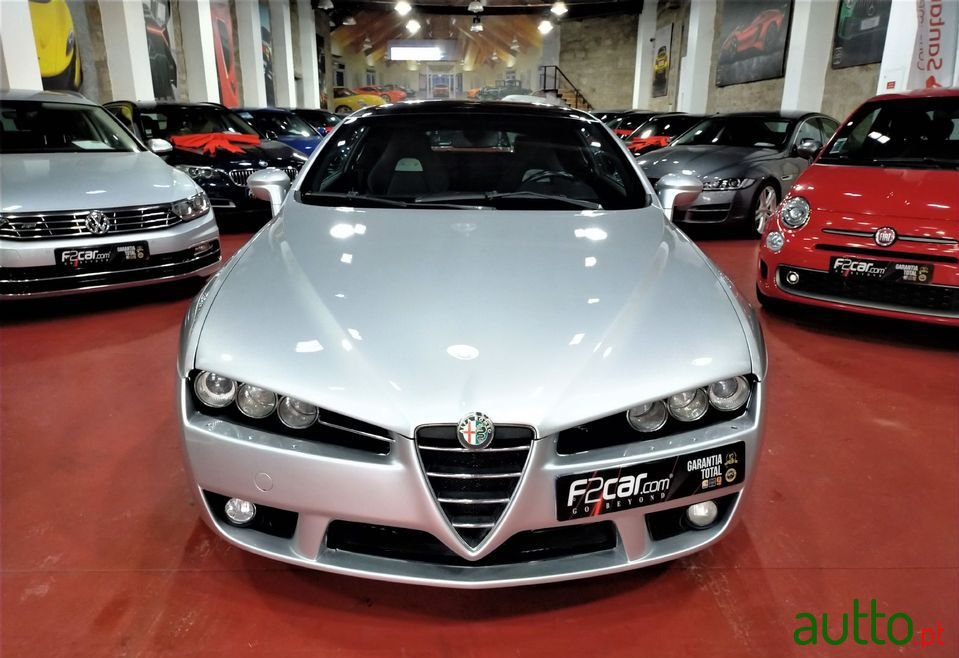 2010' Alfa Romeo Brera photo #2