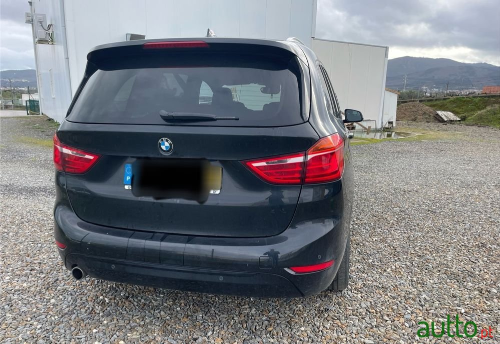 2016' BMW 216 Gran Tourer D Line Sport photo #3