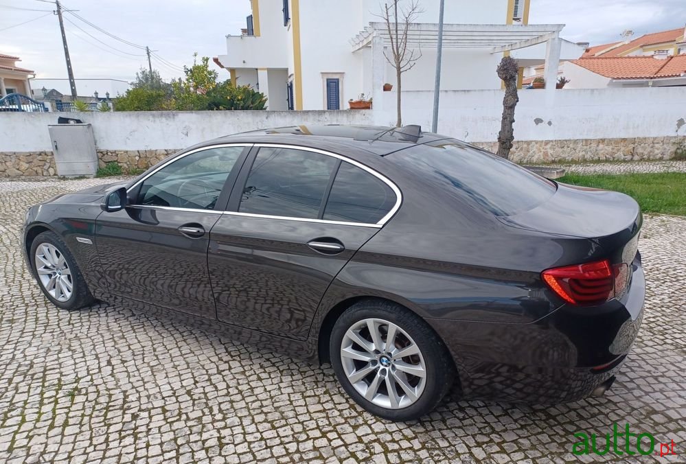 2016' BMW Série 5 D Ed Line Sport photo #5