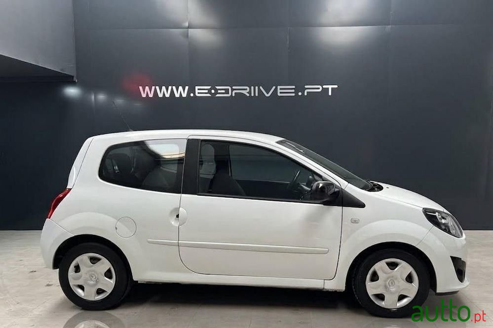 2011' Renault Twingo photo #4