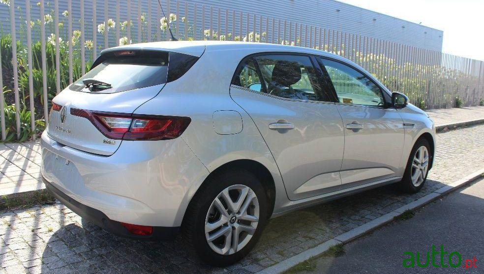 2016' Renault Megane 1.5 110Cv photo #1