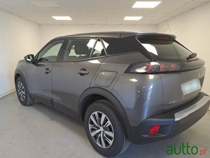 2023' Peugeot 2008 photo #5