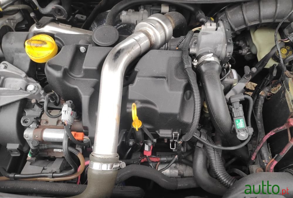 2008' Renault Megane Break photo #2