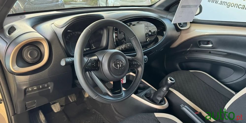 2022' Toyota Aygo X 1.0 Pulse photo #6