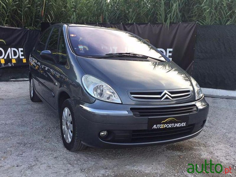 2005' Citroen Xsara Picasso photo #2