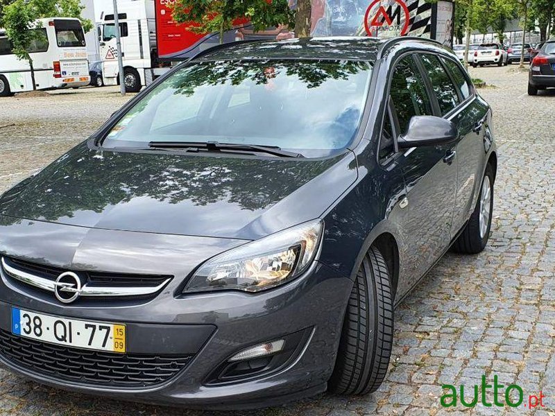 2015' Opel Astra Sports Tourer photo #2