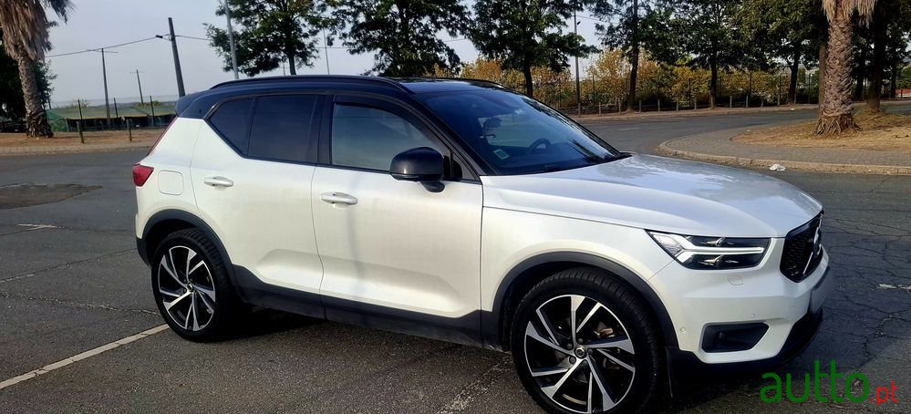 2018' Volvo Xc 40 photo #1