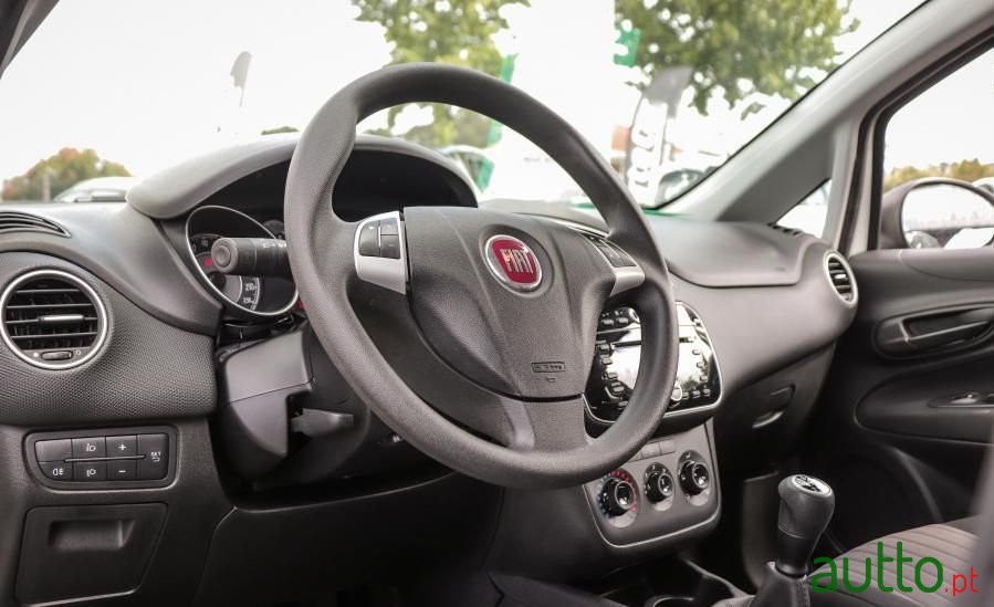 2018' Fiat Punto photo #4