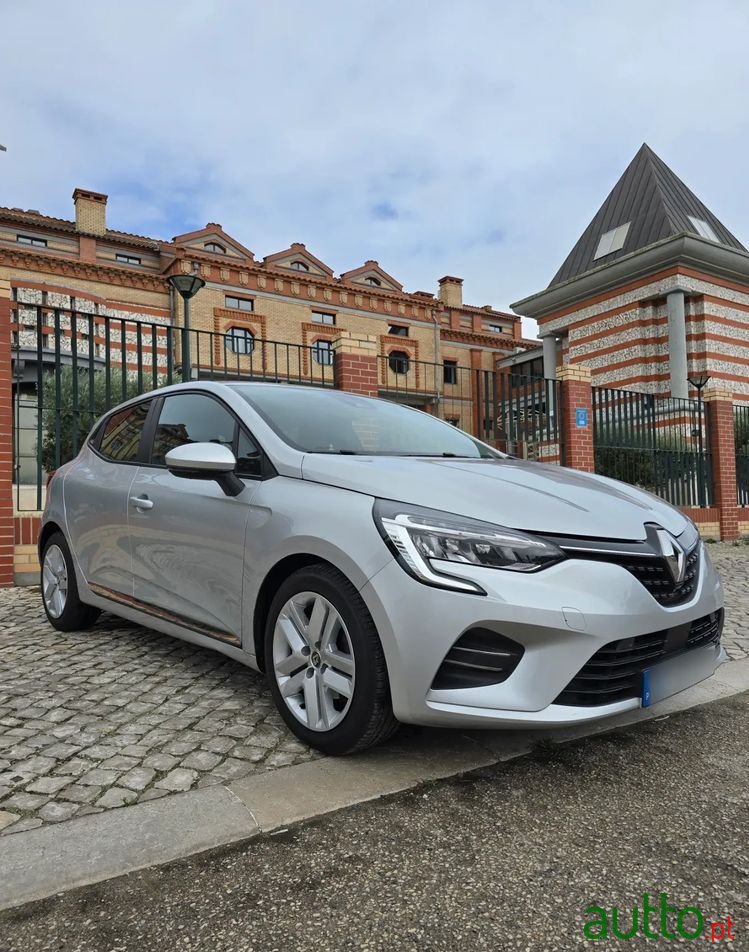 2020' Renault Clio photo #1