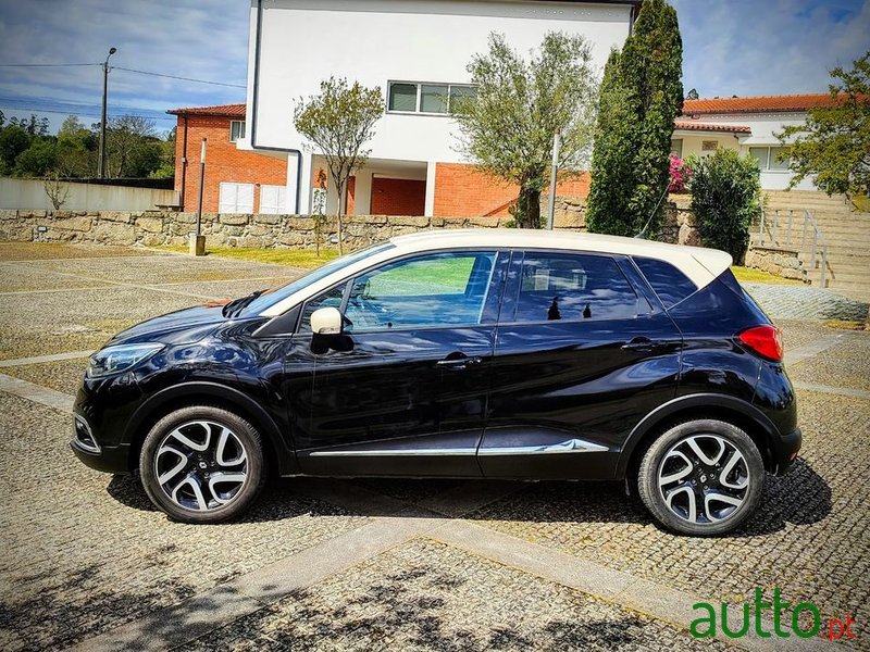 2014' Renault Captur Tce 90 Evolution photo #3