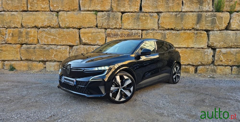2022' Renault Megane E-Tech photo #1