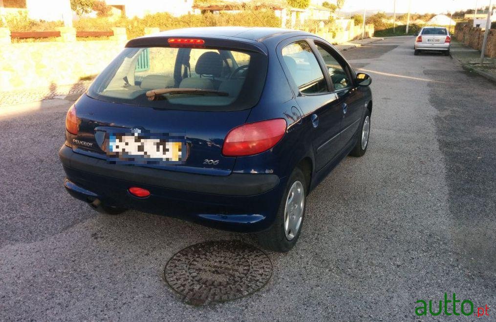 2002' Peugeot 206 photo #1