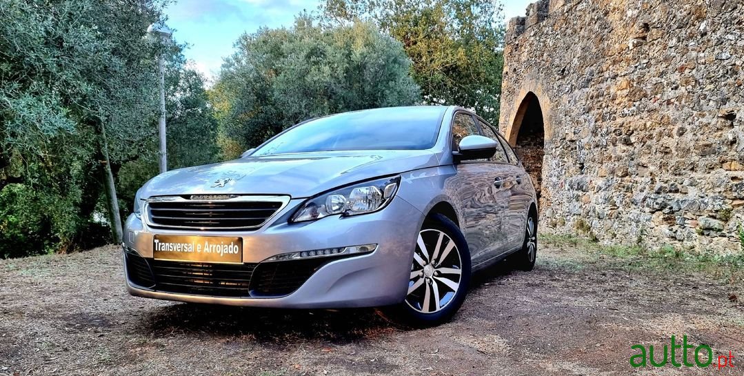 2017' Peugeot 308 Sw photo #1