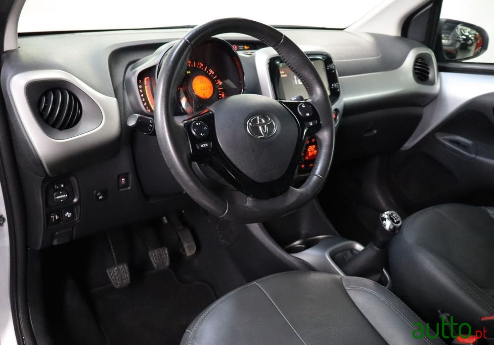 2018' Toyota Aygo photo #5