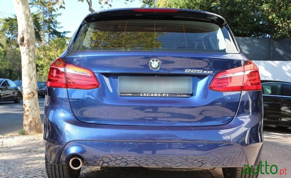 2021' BMW Série 2 Line Sport photo #6