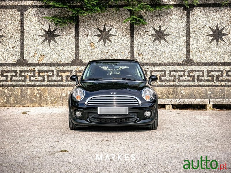 2012' MINI Cooper photo #4