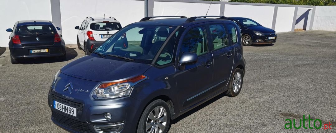 2009' Citroen C3 Picasso photo #1