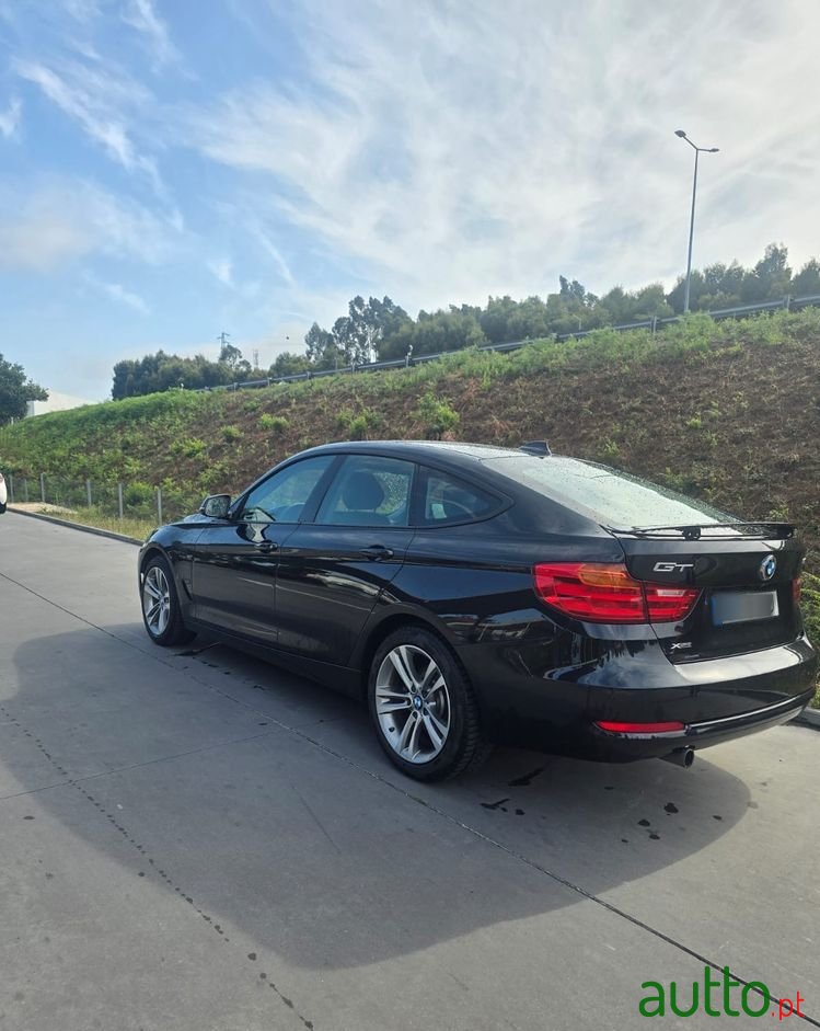 2014' BMW 320 Gran Turismo photo #3