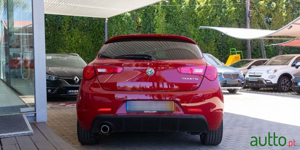 2019' Alfa Romeo Giulietta 1.6 Jtdm Sport photo #4