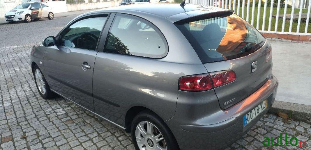 2004' SEAT Ibiza photo #3