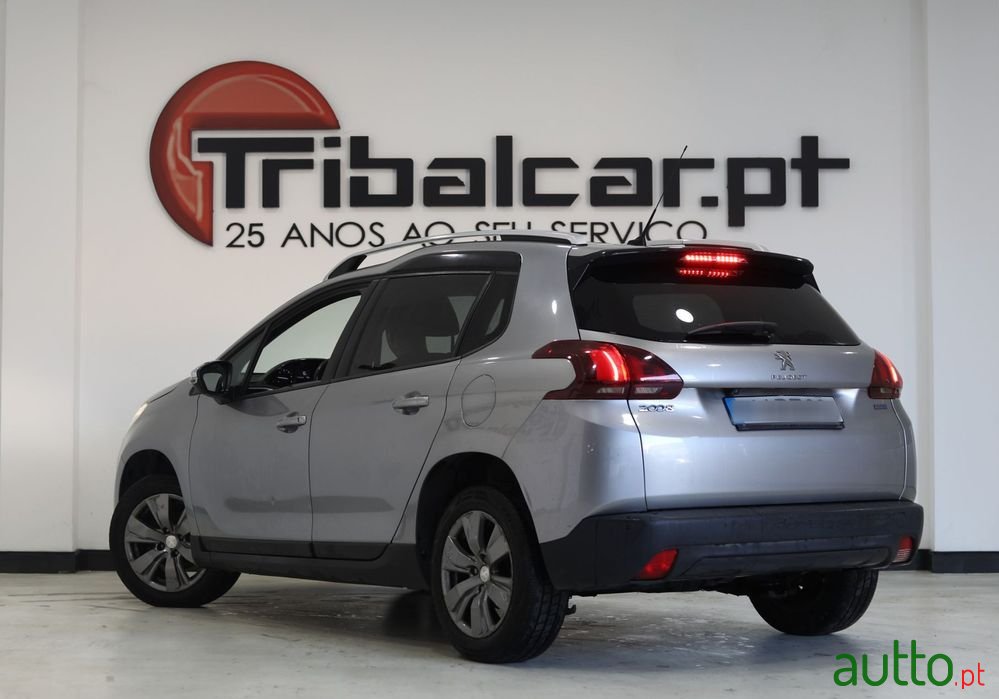 2016' Peugeot 2008 photo #2
