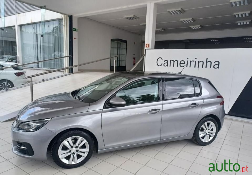 2018' Peugeot 308 photo #2