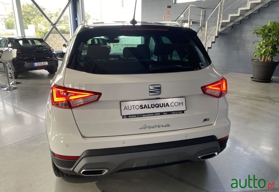 2022' SEAT Arona photo #4
