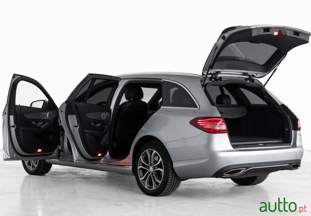 2015' Mercedes-Benz Classe C photo #5