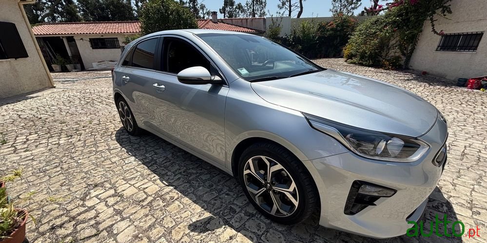 2020' Kia Ceed 1.0 T-Gdi Drive photo #3