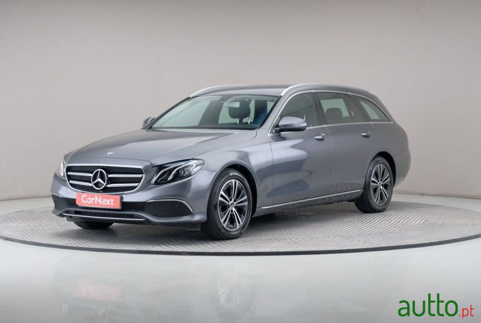 2018' Mercedes-Benz E-220 photo #1