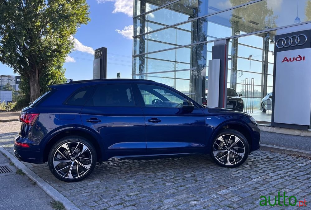 2021' Audi Q5 S Tronic photo #5