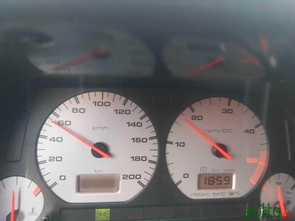 2001' SEAT Inca photo #4