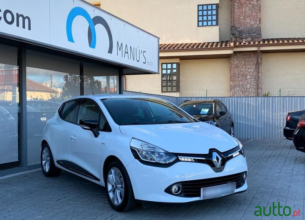 2016' Renault Clio 1.5 Dci Limited photo #3