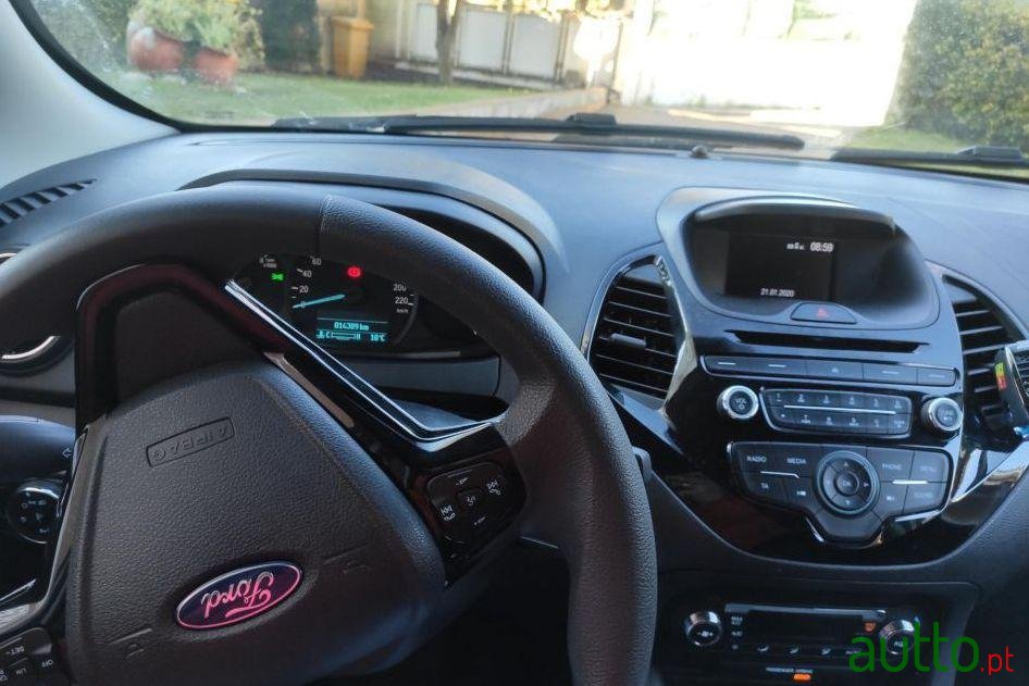 2017' Ford Ka Plus photo #2