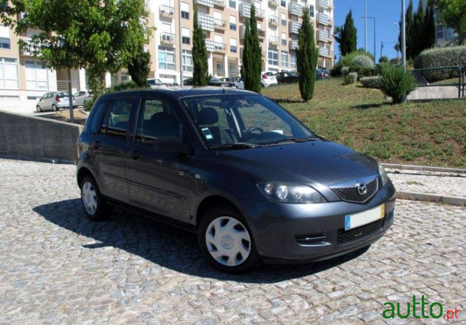 2006' Mazda 2 1.4 Mz-Cd Comfort Ac photo #2