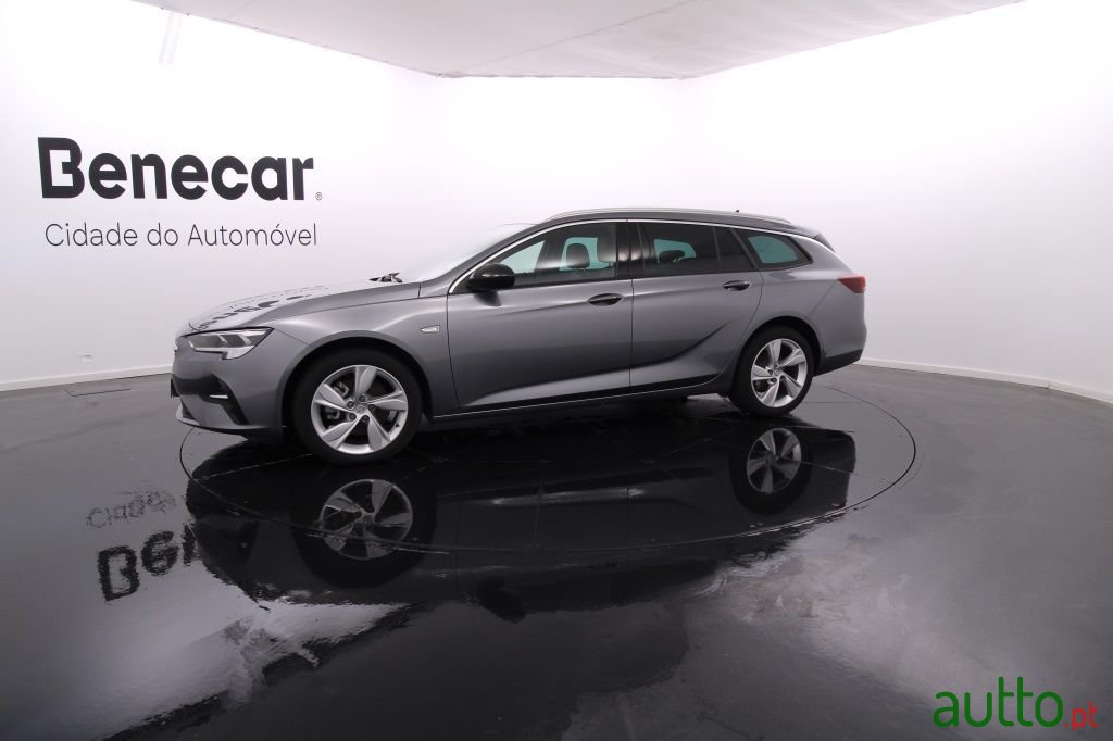 2021' Opel Insignia Sports Tourer photo #2