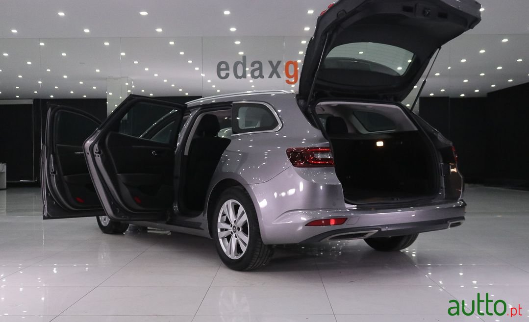 2018' Renault Talisman Sport Tourer photo #5