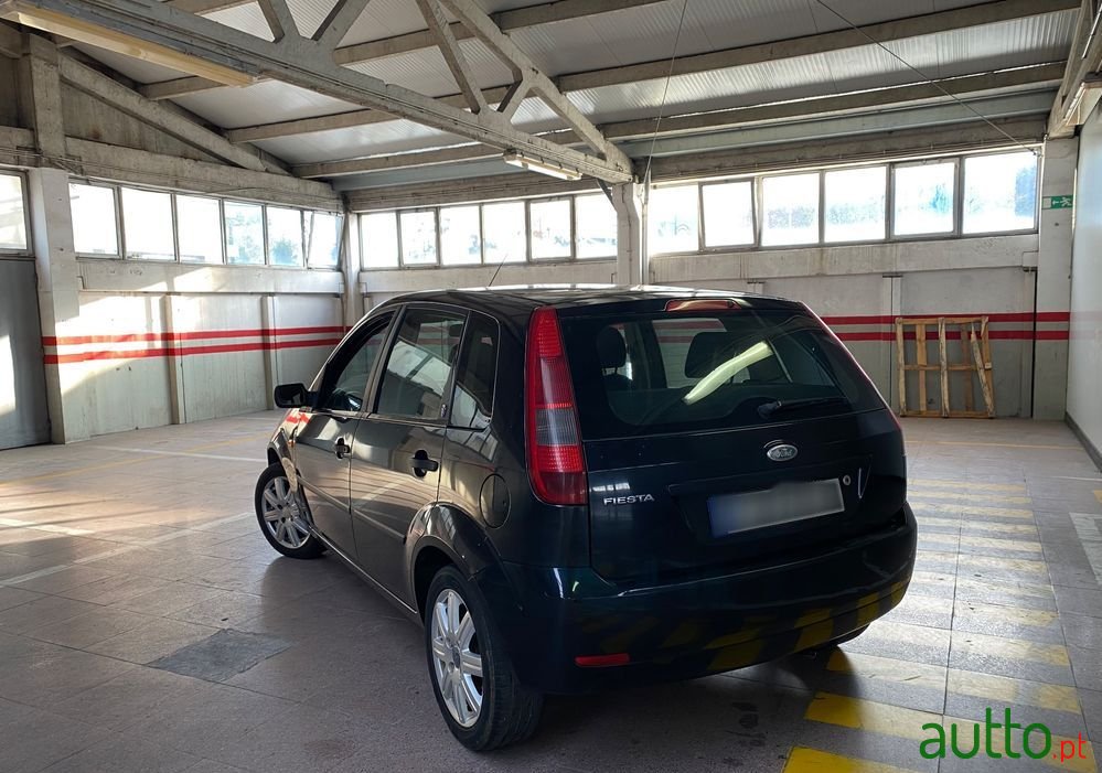 2005' Ford Fiesta 1.25 Ghia photo #2
