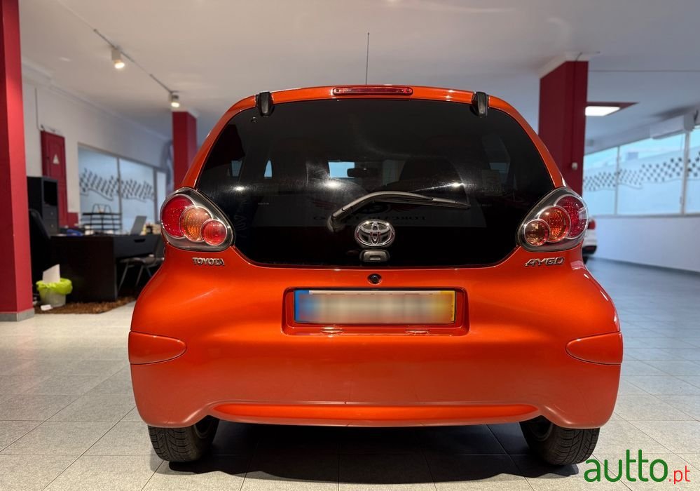 2012' Toyota Aygo photo #5