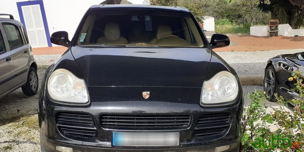 2006' Porsche Cayenne Tiptronic photo #2