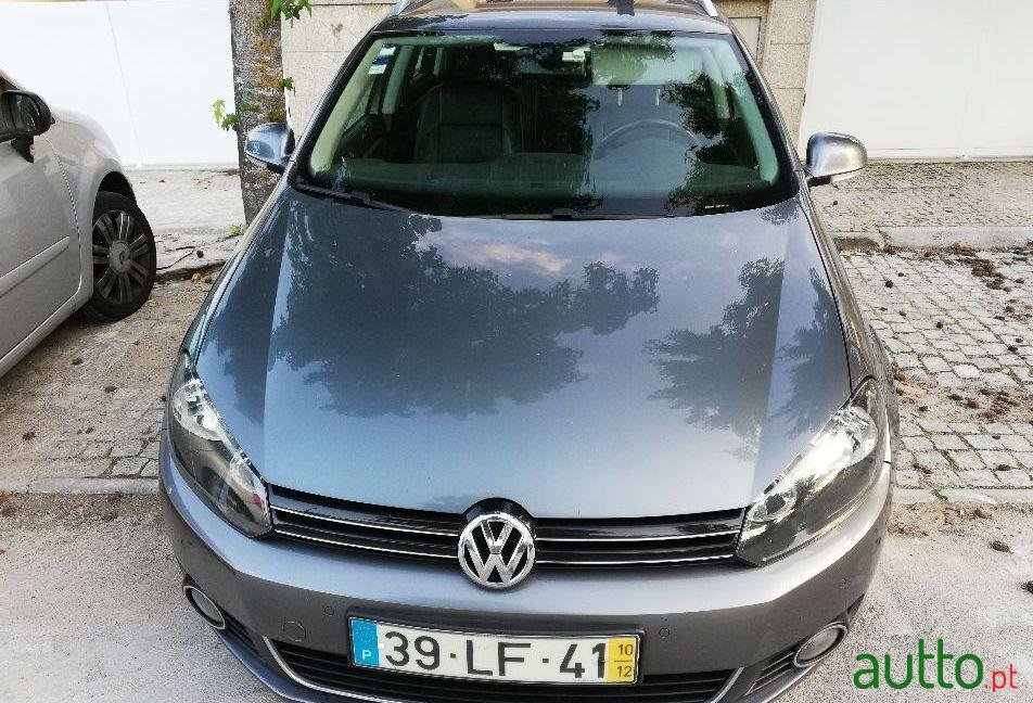2010' Volkswagen Golf Variant photo #2