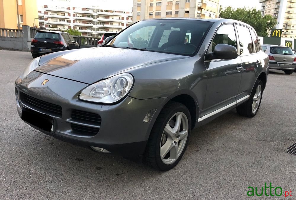 2003' Porsche Cayenne S Tiptronic photo #2