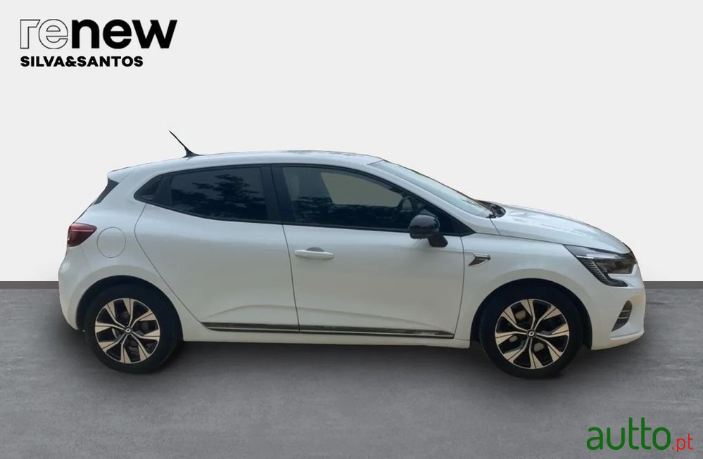 2022' Renault Clio photo #4