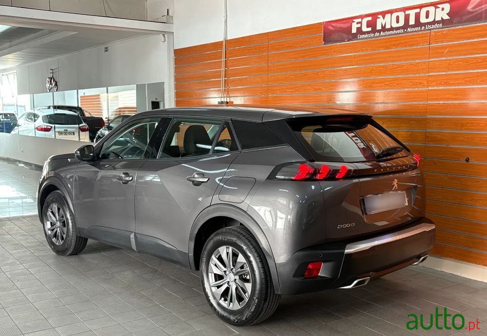 2021' Peugeot 2008 photo #6