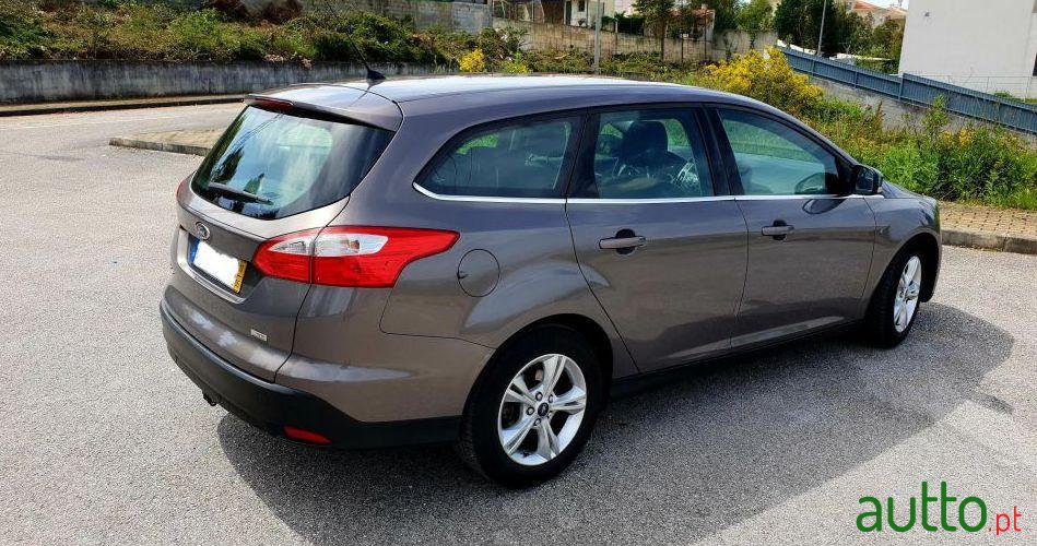 2013' Ford Focus Sw photo #4