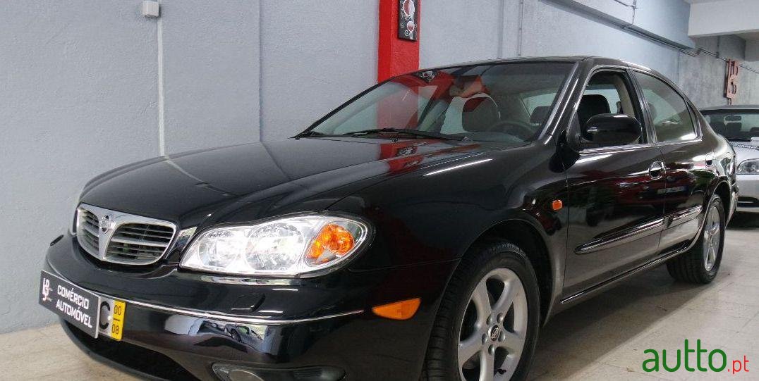 2000' Nissan Maxima photo #1